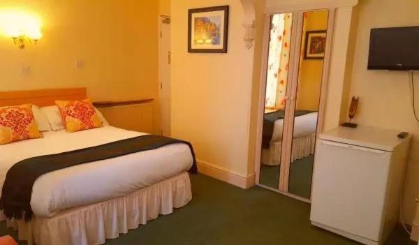 Myroomz Tudor Rose Original Blackpool Exterior photo